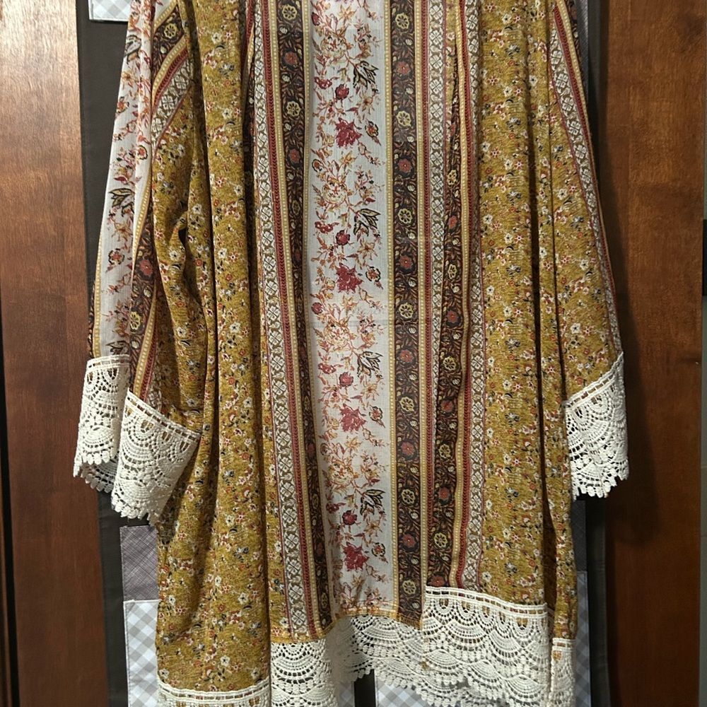 Rewind Multicolor Floral Kimono